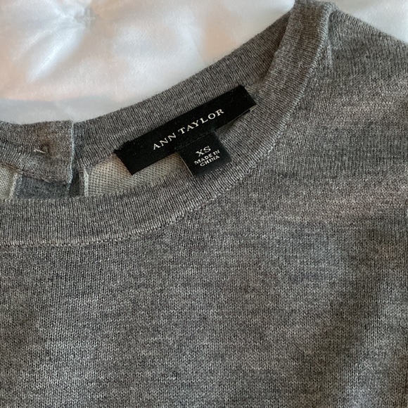 Ann Taylor Colorblock Sweater XS - Picture 3 of 4